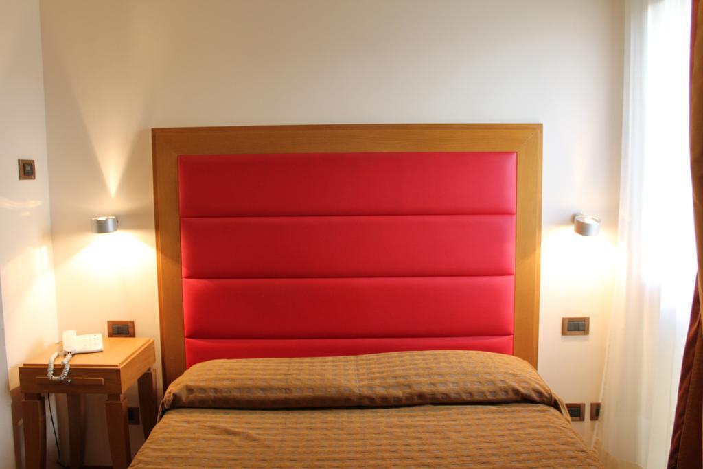 Hotel Castello LʼAquila Eksteriør bilde