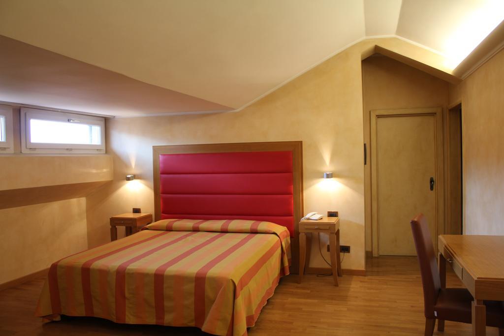 Hotel Castello LʼAquila Eksteriør bilde